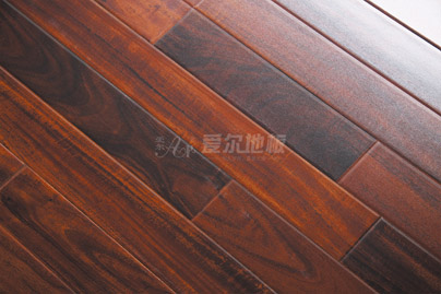 深色強化(huà)地(dì)闆